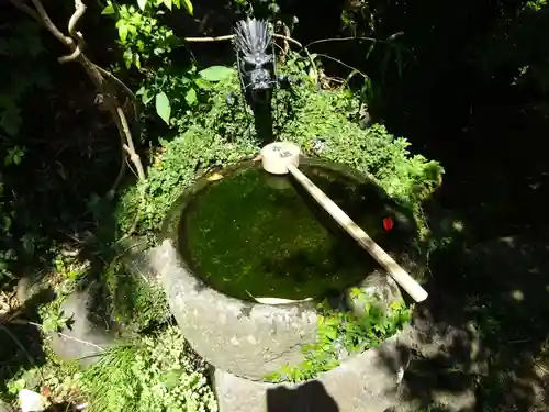 叶神社（東叶神社）の手水舎