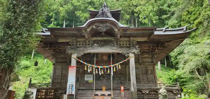 横山不動尊の本殿・本堂