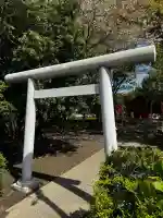 経六稲荷社の{uncategorized: "未分類", other: "その他", undefined: "問題あり", building: "その他建物", grave: "お墓", sacred_gate: "鳥居", guardian: "狛犬", statue: "像", buddha: "仏像", history: "歴史", nature: "自然", garden: "庭園", animal: "動物", pagoda: "塔", temizu: "手水舎", mountain_gate: "山門・神門", sanctuary: "本殿・本堂", subordinate: "末社・摂社", art: "芸術", scenery: "景色", jizo: "地蔵", ema: "絵馬", goshuin: "御朱印", omikuji: "おみくじ", items: "授与品その他", amulet: "お守り", goshuincho: "御朱印帳", eats: "食事", festival: "お祭り", votive_dance: "神楽", shichigosan: "七五三参", wedding: "結婚式", experience: "体験その他", initially: "初詣", around: "周辺", anti_infection: "感染症対策"}