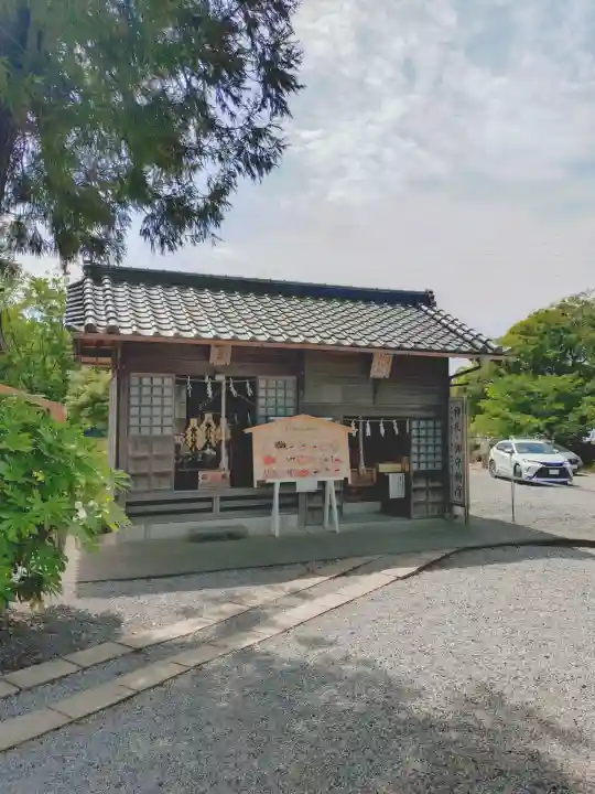 武蔵第六天神社の{uncategorized: "未分類", other: "その他", undefined: "問題あり", building: "その他建物", grave: "お墓", sacred_gate: "鳥居", guardian: "狛犬", statue: "像", buddha: "仏像", history: "歴史", nature: "自然", garden: "庭園", animal: "動物", pagoda: "塔", temizu: "手水舎", mountain_gate: "山門・神門", sanctuary: "本殿・本堂", subordinate: "末社・摂社", art: "芸術", scenery: "景色", jizo: "地蔵", ema: "絵馬", goshuin: "御朱印", omikuji: "おみくじ", items: "授与品その他", amulet: "お守り", goshuincho: "御朱印帳", eats: "食事", festival: "お祭り", votive_dance: "神楽", shichigosan: "七五三参", wedding: "結婚式", experience: "体験その他", initially: "初詣", around: "周辺", anti_infection: "感染症対策"}