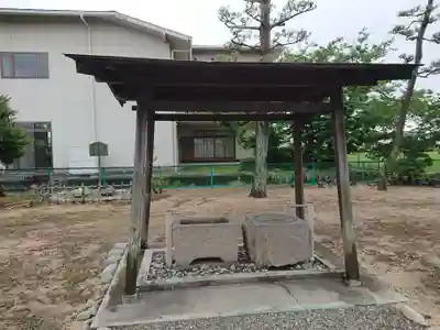 渚神社の手水舎