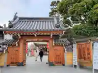 宝蔵院(寳蔵院)の山門・神門
