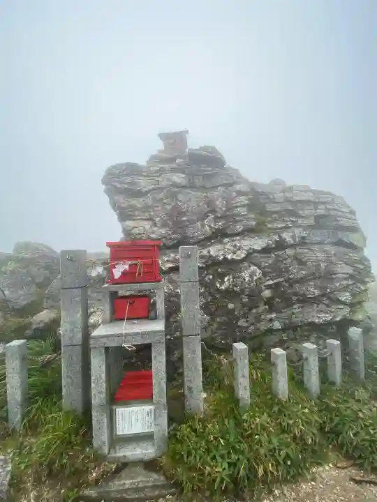 劔山本宮宝蔵石神社(徳島県)