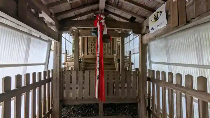 八雲神社の{uncategorized: "未分類", other: "その他", undefined: "問題あり", building: "その他建物", grave: "お墓", sacred_gate: "鳥居", guardian: "狛犬", statue: "像", buddha: "仏像", history: "歴史", nature: "自然", garden: "庭園", animal: "動物", pagoda: "塔", temizu: "手水舎", mountain_gate: "山門・神門", sanctuary: "本殿・本堂", subordinate: "末社・摂社", art: "芸術", scenery: "景色", jizo: "地蔵", ema: "絵馬", goshuin: "御朱印", omikuji: "おみくじ", items: "授与品その他", amulet: "お守り", goshuincho: "御朱印帳", eats: "食事", festival: "お祭り", votive_dance: "神楽", shichigosan: "七五三参", wedding: "結婚式", experience: "体験その他", initially: "初詣", around: "周辺", anti_infection: "感染症対策"}