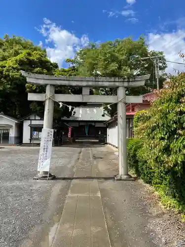 梅宮神社の鳥居