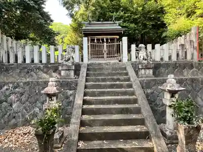應其太神社の{uncategorized: "未分類", other: "その他", undefined: "問題あり", building: "その他建物", grave: "お墓", sacred_gate: "鳥居", guardian: "狛犬", statue: "像", buddha: "仏像", history: "歴史", nature: "自然", garden: "庭園", animal: "動物", pagoda: "塔", temizu: "手水舎", mountain_gate: "山門・神門", sanctuary: "本殿・本堂", subordinate: "末社・摂社", art: "芸術", scenery: "景色", jizo: "地蔵", ema: "絵馬", goshuin: "御朱印", omikuji: "おみくじ", items: "授与品その他", amulet: "お守り", goshuincho: "御朱印帳", eats: "食事", festival: "お祭り", votive_dance: "神楽", shichigosan: "七五三参", wedding: "結婚式", experience: "体験その他", initially: "初詣", around: "周辺", anti_infection: "感染症対策"}