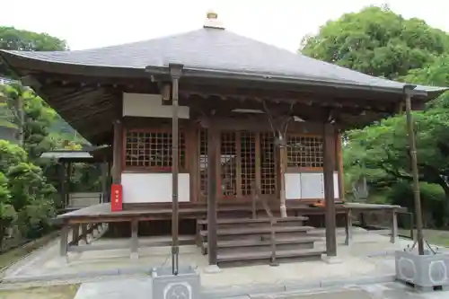 高蔵寺の本殿・本堂