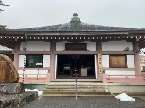 蓮華寺の本殿・本堂