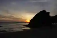 稲佐の浜 弁天島の景色