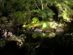 尊永寺の庭園