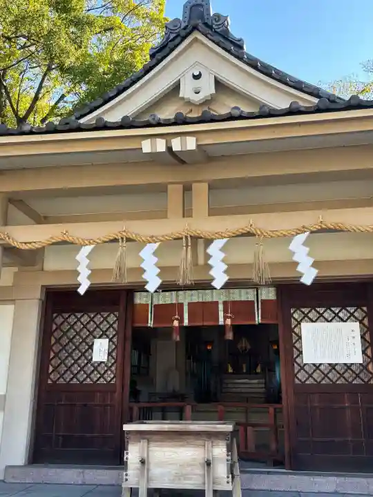 大阪護國神社の{uncategorized: "未分類", other: "その他", undefined: "問題あり", building: "その他建物", grave: "お墓", sacred_gate: "鳥居", guardian: "狛犬", statue: "像", buddha: "仏像", history: "歴史", nature: "自然", garden: "庭園", animal: "動物", pagoda: "塔", temizu: "手水舎", mountain_gate: "山門・神門", sanctuary: "本殿・本堂", subordinate: "末社・摂社", art: "芸術", scenery: "景色", jizo: "地蔵", ema: "絵馬", goshuin: "御朱印", omikuji: "おみくじ", items: "授与品その他", amulet: "お守り", goshuincho: "御朱印帳", eats: "食事", festival: "お祭り", votive_dance: "神楽", shichigosan: "七五三参", wedding: "結婚式", experience: "体験その他", initially: "初詣", around: "周辺", anti_infection: "感染症対策"}