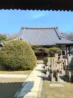 光明寺の{uncategorized: "未分類", other: "その他", undefined: "問題あり", building: "その他建物", grave: "お墓", sacred_gate: "鳥居", guardian: "狛犬", statue: "像", buddha: "仏像", history: "歴史", nature: "自然", garden: "庭園", animal: "動物", pagoda: "塔", temizu: "手水舎", mountain_gate: "山門・神門", sanctuary: "本殿・本堂", subordinate: "末社・摂社", art: "芸術", scenery: "景色", jizo: "地蔵", ema: "絵馬", goshuin: "御朱印", omikuji: "おみくじ", items: "授与品その他", amulet: "お守り", goshuincho: "御朱印帳", eats: "食事", festival: "お祭り", votive_dance: "神楽", shichigosan: "七五三参", wedding: "結婚式", experience: "体験その他", initially: "初詣", around: "周辺", anti_infection: "感染症対策"}