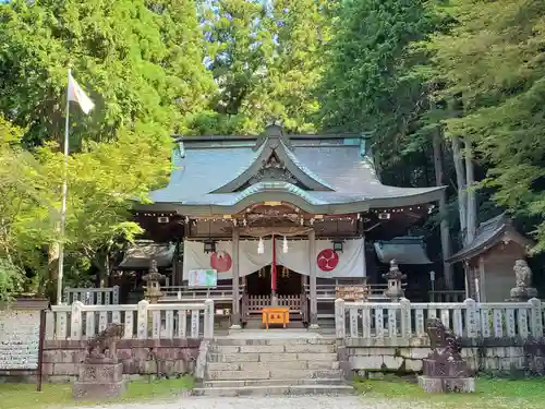 湯泉神社の本殿・本堂