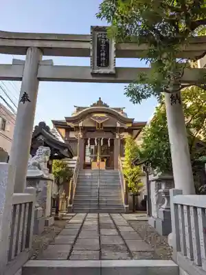 神楽坂若宮八幡神社の鳥居
