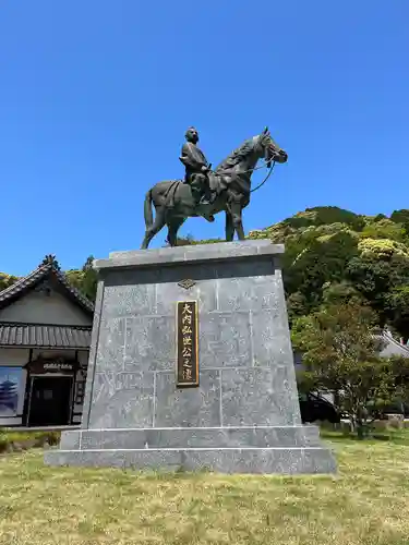 瑠璃光寺の像