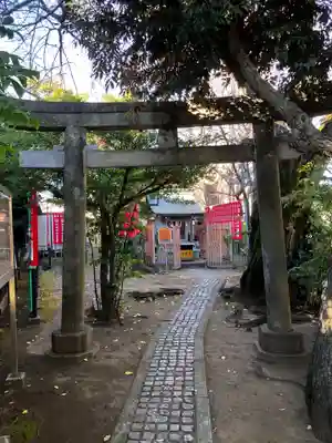 桐ヶ谷氷川神社の鳥居