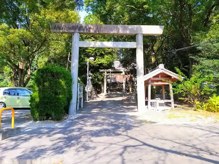 山神社(緒川新田山神社)の鳥居