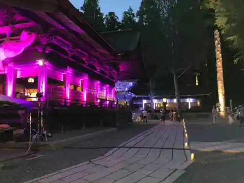 諏訪大社下社秋宮(長野県)