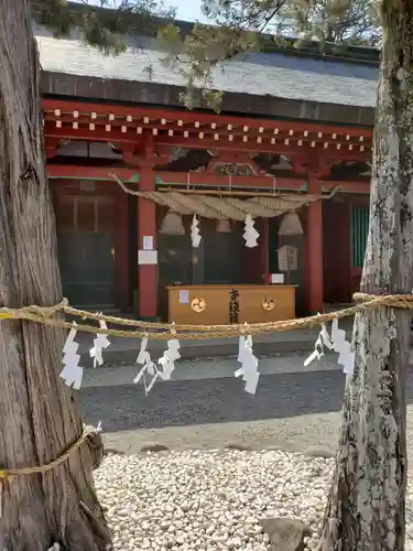 生島足島神社の本殿・本堂