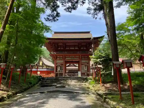 日吉大社の山門