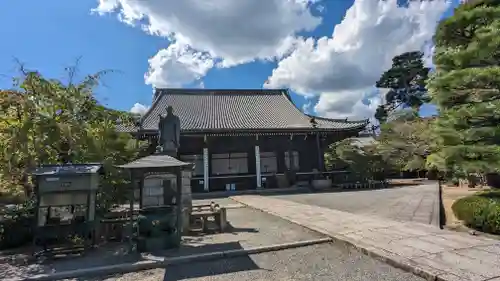 光明寺（粟生光明寺）の本殿・本堂