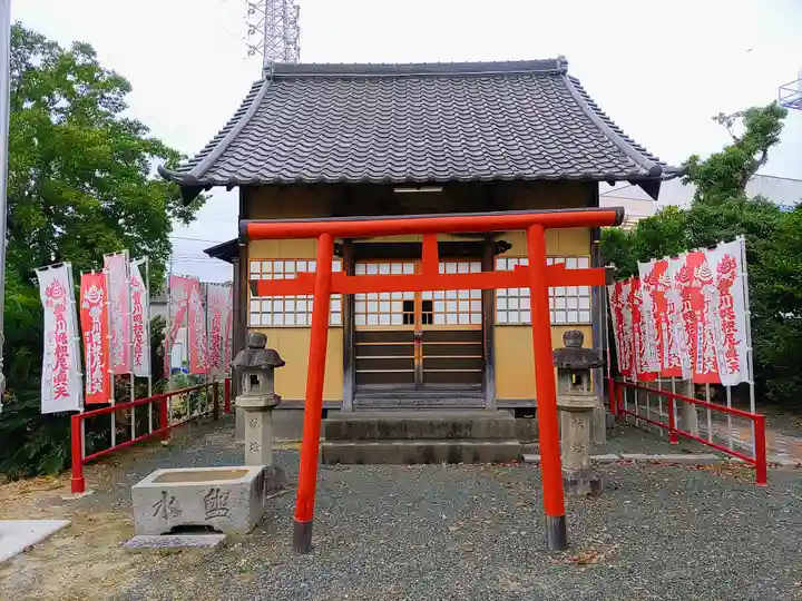 稲荷社(寄住町)の末社・摂社