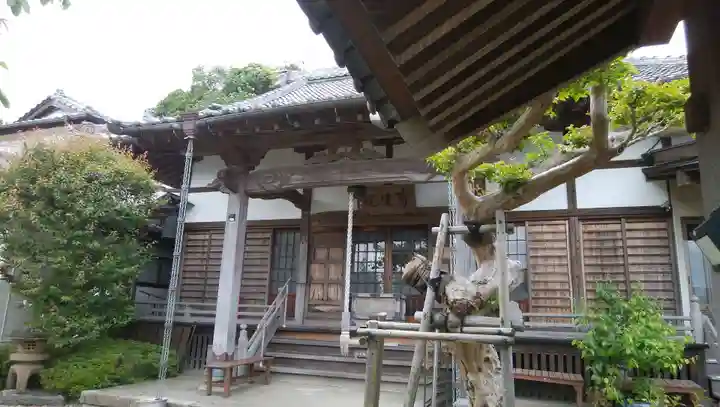 宝珠院の本殿・本堂