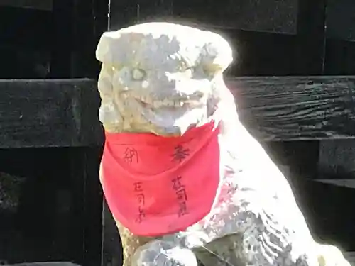 三峯神社の狛犬