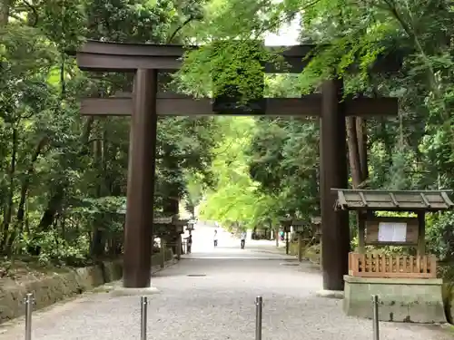 石上神宮の鳥居