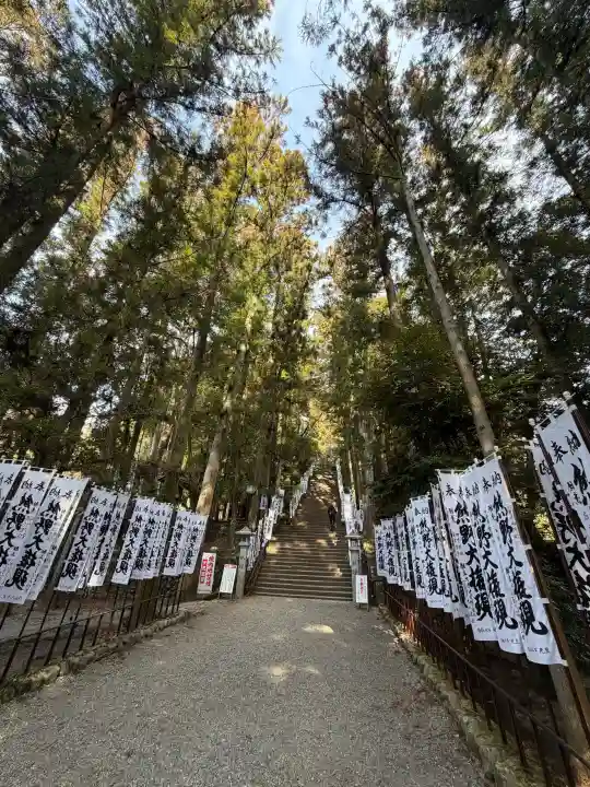 熊野本宮大社の{uncategorized: "未分類", other: "その他", undefined: "問題あり", building: "その他建物", grave: "お墓", sacred_gate: "鳥居", guardian: "狛犬", statue: "像", buddha: "仏像", history: "歴史", nature: "自然", garden: "庭園", animal: "動物", pagoda: "塔", temizu: "手水舎", mountain_gate: "山門・神門", sanctuary: "本殿・本堂", subordinate: "末社・摂社", art: "芸術", scenery: "景色", jizo: "地蔵", ema: "絵馬", goshuin: "御朱印", omikuji: "おみくじ", items: "授与品その他", amulet: "お守り", goshuincho: "御朱印帳", eats: "食事", festival: "お祭り", votive_dance: "神楽", shichigosan: "七五三参", wedding: "結婚式", experience: "体験その他", initially: "初詣", around: "周辺", anti_infection: "感染症対策"}