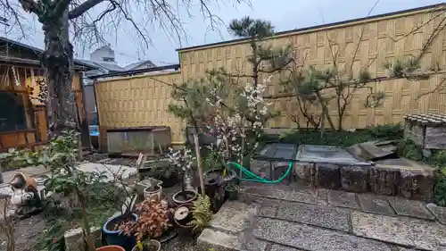 瀧尾神社の庭園