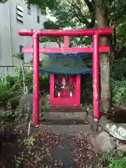 稲荷大神の本殿