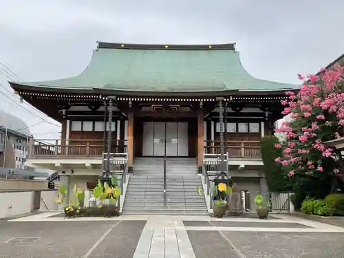 東漸寺の本殿・本堂
