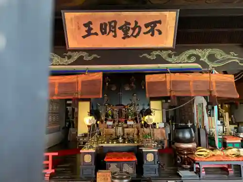 光恩寺の本殿・本堂