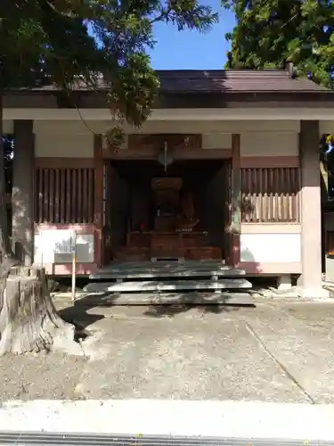 弘安寺の本殿・本堂