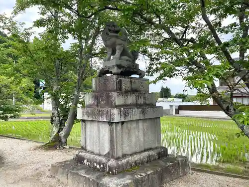 諸木神社の狛犬