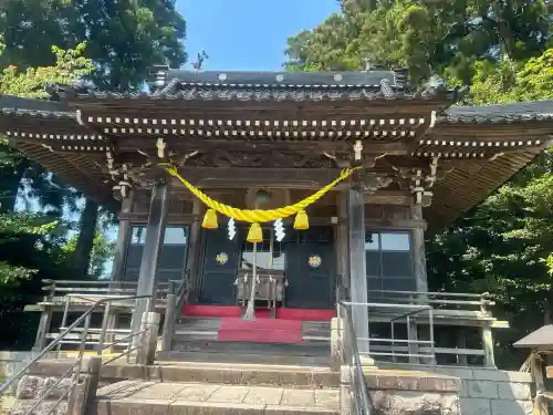 八幡宮の{uncategorized: "未分類", other: "その他", undefined: "問題あり", building: "その他建物", grave: "お墓", sacred_gate: "鳥居", guardian: "狛犬", statue: "像", buddha: "仏像", history: "歴史", nature: "自然", garden: "庭園", animal: "動物", pagoda: "塔", temizu: "手水舎", mountain_gate: "山門・神門", sanctuary: "本殿・本堂", subordinate: "末社・摂社", art: "芸術", scenery: "景色", jizo: "地蔵", ema: "絵馬", goshuin: "御朱印", omikuji: "おみくじ", items: "授与品その他", amulet: "お守り", goshuincho: "御朱印帳", eats: "食事", festival: "お祭り", votive_dance: "神楽", shichigosan: "七五三参", wedding: "結婚式", experience: "体験その他", initially: "初詣", around: "周辺", anti_infection: "感染症対策"}