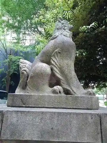 稲荷鬼王神社の狛犬
