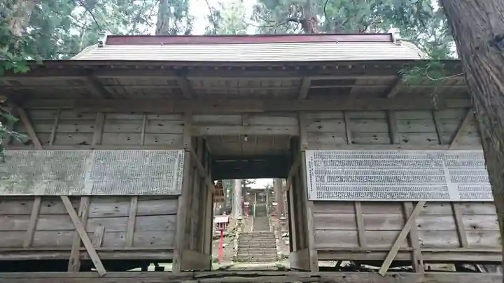 駒形根神社の山門・神門
