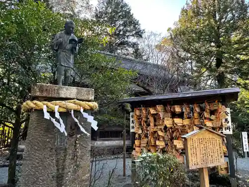 報徳二宮神社の像