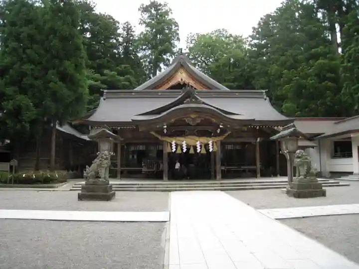 白山比咩神社の本殿・本堂