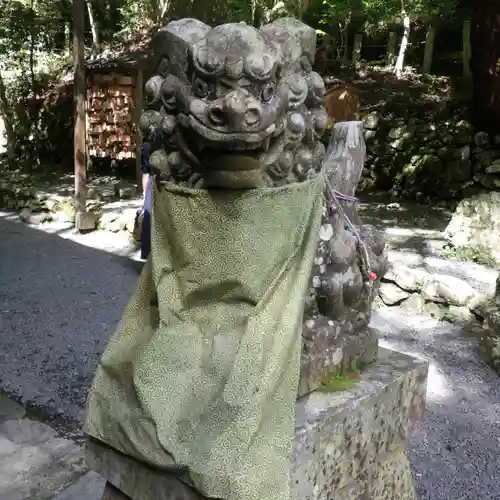 貴船神社奥宮の狛犬