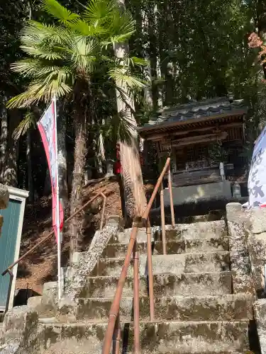 湯之山神社の{uncategorized: "未分類", other: "その他", undefined: "問題あり", building: "その他建物", grave: "お墓", sacred_gate: "鳥居", guardian: "狛犬", statue: "像", buddha: "仏像", history: "歴史", nature: "自然", garden: "庭園", animal: "動物", pagoda: "塔", temizu: "手水舎", mountain_gate: "山門・神門", sanctuary: "本殿・本堂", subordinate: "末社・摂社", art: "芸術", scenery: "景色", jizo: "地蔵", ema: "絵馬", goshuin: "御朱印", omikuji: "おみくじ", items: "授与品その他", amulet: "お守り", goshuincho: "御朱印帳", eats: "食事", festival: "お祭り", votive_dance: "神楽", shichigosan: "七五三参", wedding: "結婚式", experience: "体験その他", initially: "初詣", around: "周辺", anti_infection: "感染症対策"}