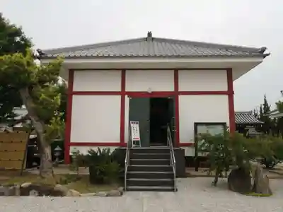 極楽寺の本殿・本堂