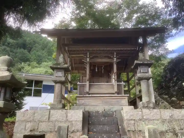 神明神社(石原)の本殿・本堂