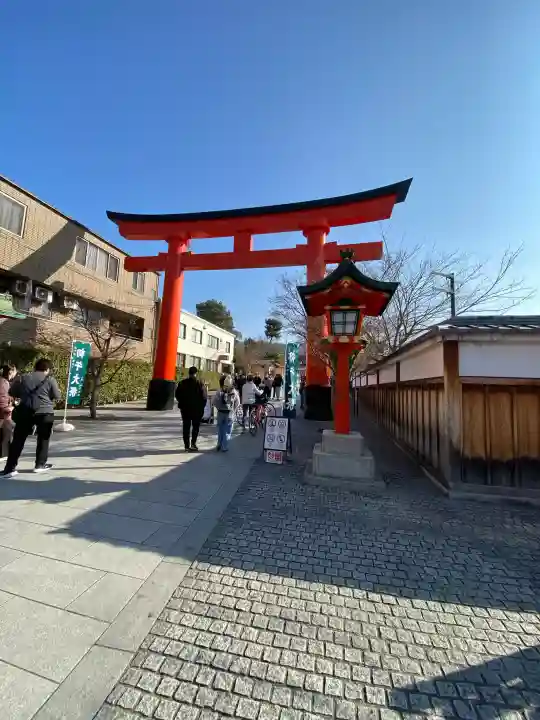 伏見稲荷大社の{uncategorized: "未分類", other: "その他", undefined: "問題あり", building: "その他建物", grave: "お墓", sacred_gate: "鳥居", guardian: "狛犬", statue: "像", buddha: "仏像", history: "歴史", nature: "自然", garden: "庭園", animal: "動物", pagoda: "塔", temizu: "手水舎", mountain_gate: "山門・神門", sanctuary: "本殿・本堂", subordinate: "末社・摂社", art: "芸術", scenery: "景色", jizo: "地蔵", ema: "絵馬", goshuin: "御朱印", omikuji: "おみくじ", items: "授与品その他", amulet: "お守り", goshuincho: "御朱印帳", eats: "食事", festival: "お祭り", votive_dance: "神楽", shichigosan: "七五三参", wedding: "結婚式", experience: "体験その他", initially: "初詣", around: "周辺", anti_infection: "感染症対策"}