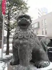 北海道神宮頓宮の狛犬