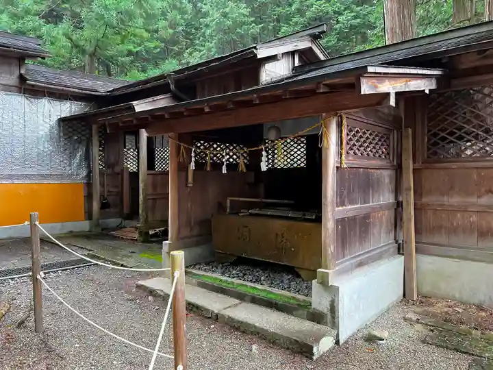 日枝神社の手水舎