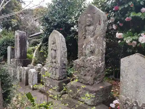 八幡神社（岡発戸）の仏像