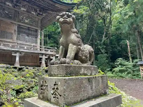 十和田神社の{uncategorized: "未分類", other: "その他", undefined: "問題あり", building: "その他建物", grave: "お墓", sacred_gate: "鳥居", guardian: "狛犬", statue: "像", buddha: "仏像", history: "歴史", nature: "自然", garden: "庭園", animal: "動物", pagoda: "塔", temizu: "手水舎", mountain_gate: "山門・神門", sanctuary: "本殿・本堂", subordinate: "末社・摂社", art: "芸術", scenery: "景色", jizo: "地蔵", ema: "絵馬", goshuin: "御朱印", omikuji: "おみくじ", items: "授与品その他", amulet: "お守り", goshuincho: "御朱印帳", eats: "食事", festival: "お祭り", votive_dance: "神楽", shichigosan: "七五三参", wedding: "結婚式", experience: "体験その他", initially: "初詣", around: "周辺", anti_infection: "感染症対策"}
